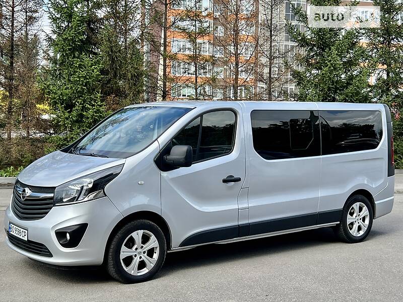 Мінівен Opel Vivaro 2016 в Тернополі