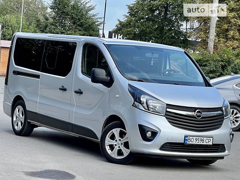 Мінівен Opel Vivaro 2016 в Тернополі