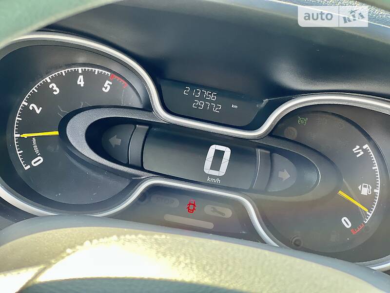 Мінівен Opel Vivaro 2016 в Тернополі