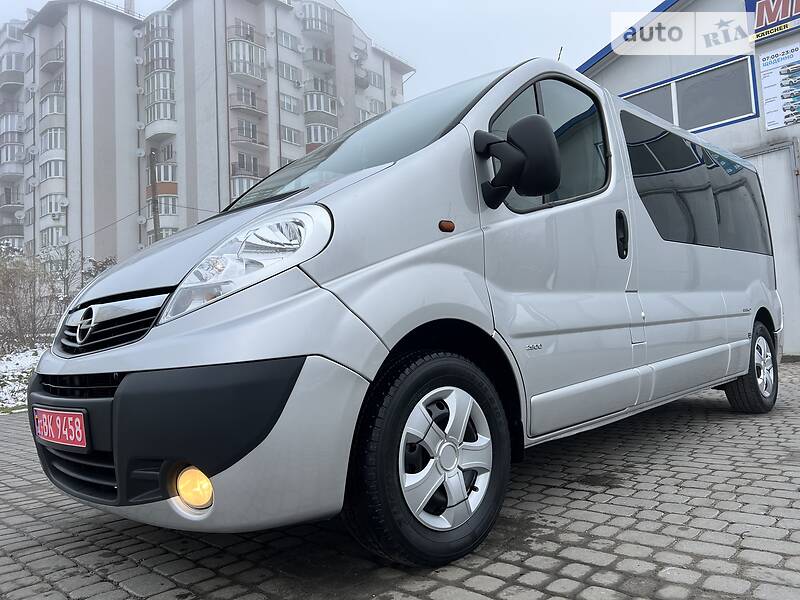 Минивэн Opel Vivaro 2013 в Львове