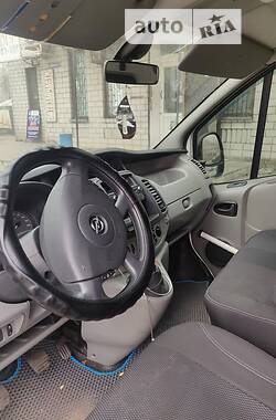 Грузовой фургон Opel Vivaro 2014 в Царичанке