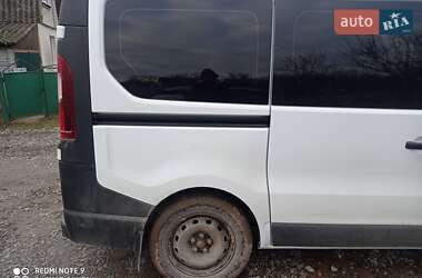 Минивэн Opel Vivaro 2016 в 