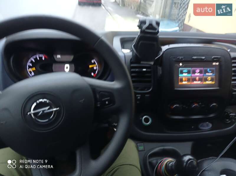 Мінівен Opel Vivaro 2016 в Вінниці