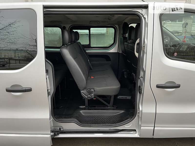 Мінівен Opel Vivaro 2017 в Києві