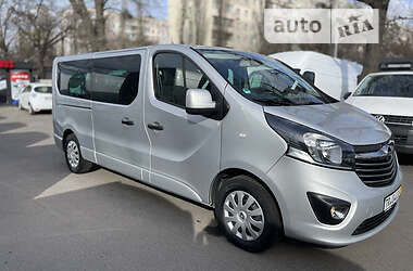 Минивэн Opel Vivaro 2016 в Киеве