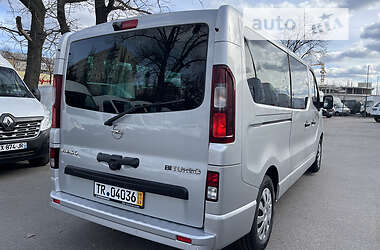 Минивэн Opel Vivaro 2016 в Киеве