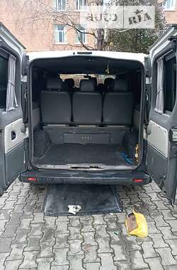 Мінівен Opel Vivaro 2005 в Чернівцях