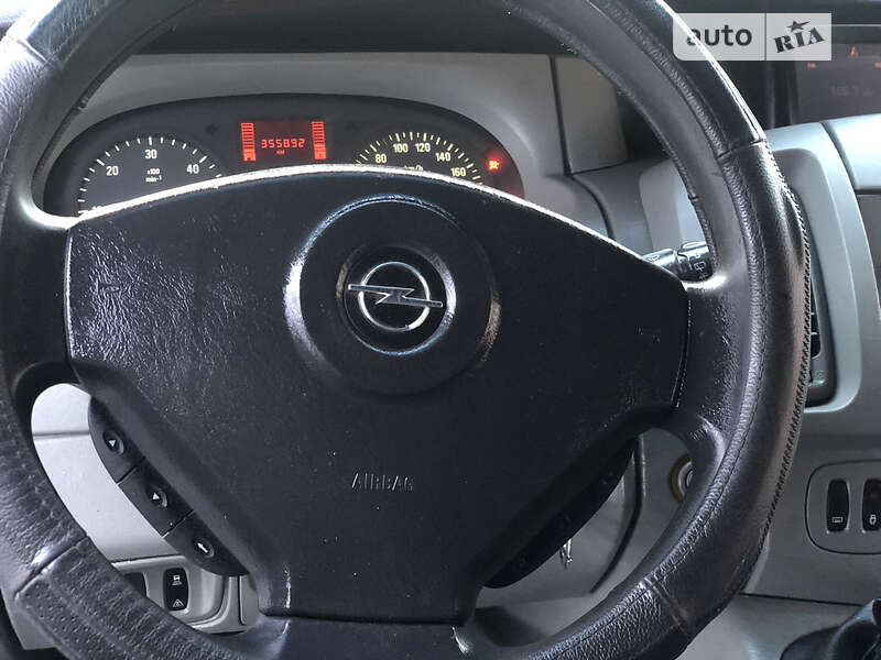 Минивэн Opel Vivaro 2007 в Могилев-Подольске