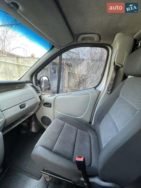 Минивэн Opel Vivaro 2001 в Одессе