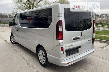 Минивэн Opel Vivaro 2017 в 