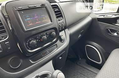 Минивэн Opel Vivaro 2017 в 