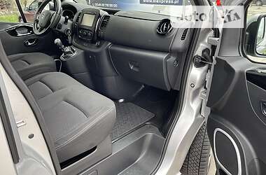 Минивэн Opel Vivaro 2017 в 
