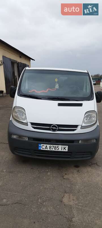 Opel Vivaro 2005