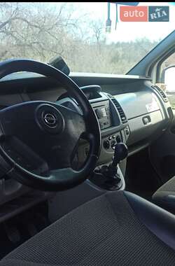 Минивэн Opel Vivaro 2009 в 
