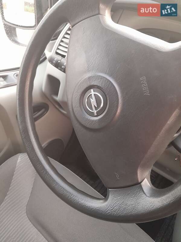 Минивэн Opel Vivaro 2007 в Городенке