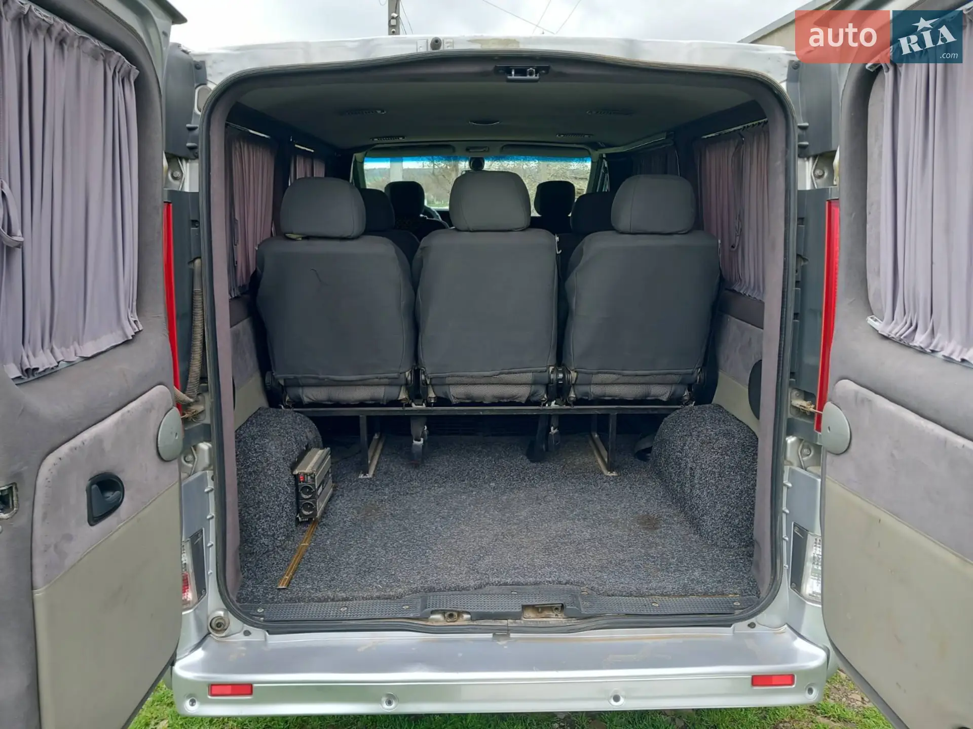 2010 Opel Vivaro - мініатюра 7