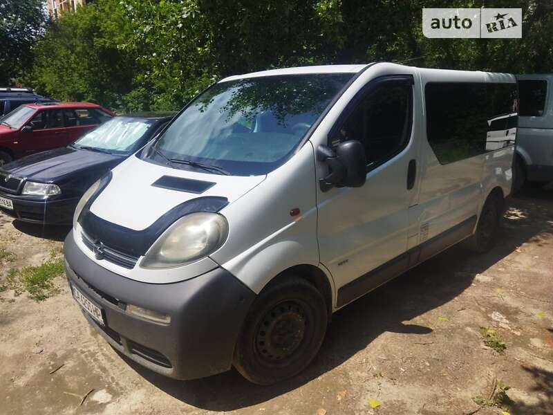 Минивэн Opel Vivaro 2005 в Киеве