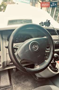 Минивэн Opel Vivaro 2003 в 