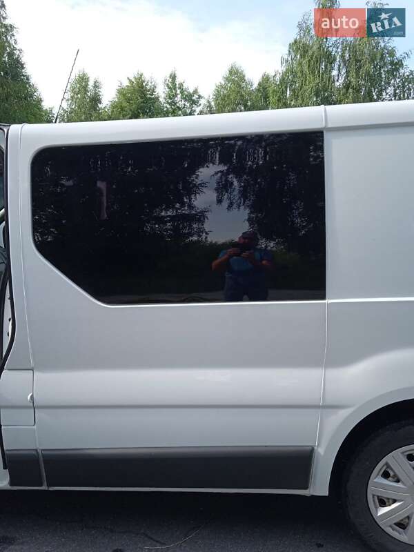 Мінівен Opel Vivaro 2007 в Звягелі