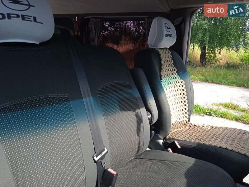 Мінівен Opel Vivaro 2007 в Звягелі