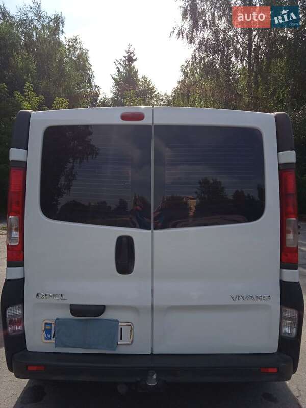Мінівен Opel Vivaro 2007 в Звягелі