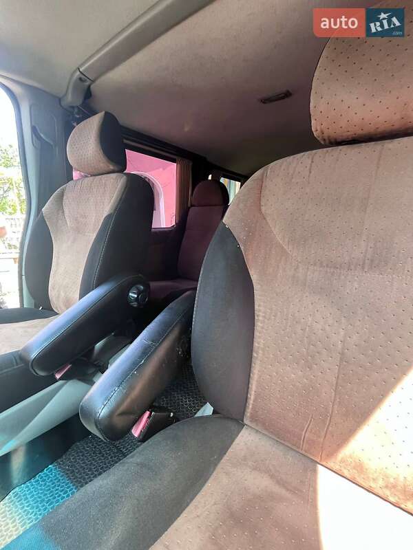 Мінівен Opel Vivaro 2008 в Бучачі