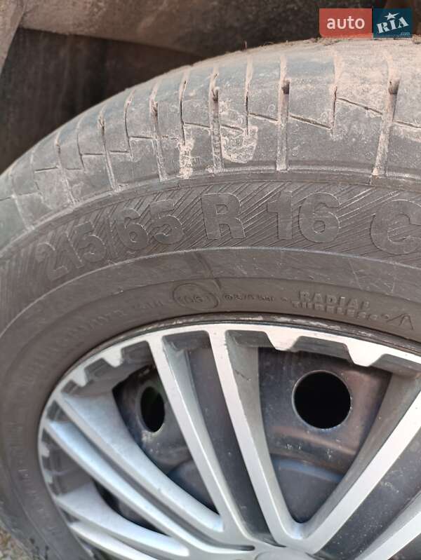 Минивэн Opel Vivaro 2003 в Золочеве