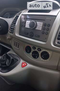 Минивэн Opel Vivaro 2010 в 