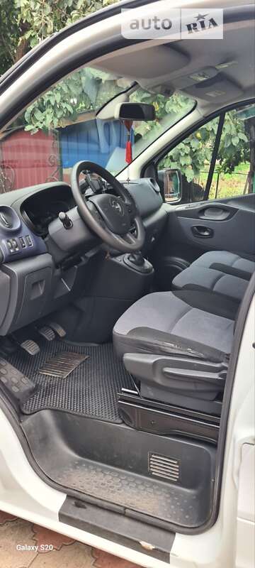 Грузовой фургон Opel Vivaro 2016 в Городище