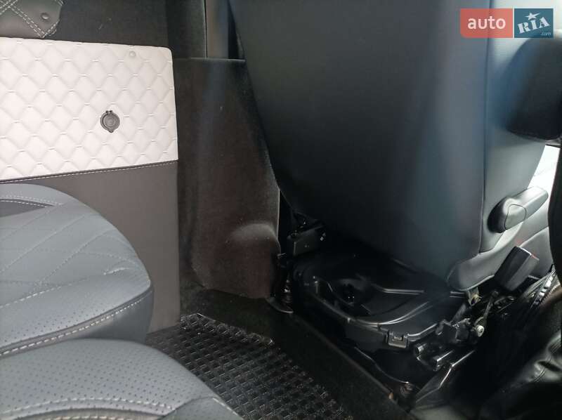 Мінівен Opel Vivaro 2018 в Дубні фото 25 Мінівен Opel Vivaro 2018 в Дубні