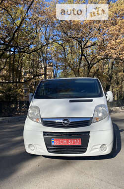 Минивэн Opel Vivaro 2013 в Хмельнике