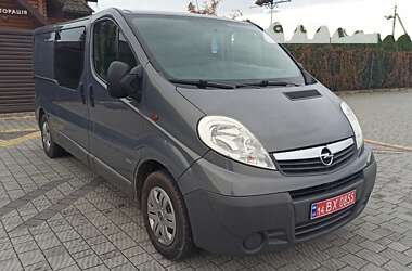 Мінівен Opel Vivaro 2013 в Стрию