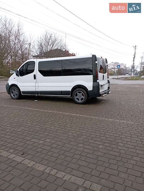 Opel Vivaro 2004