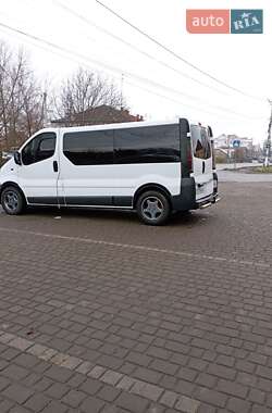 Минивэн Opel Vivaro 2004 в 