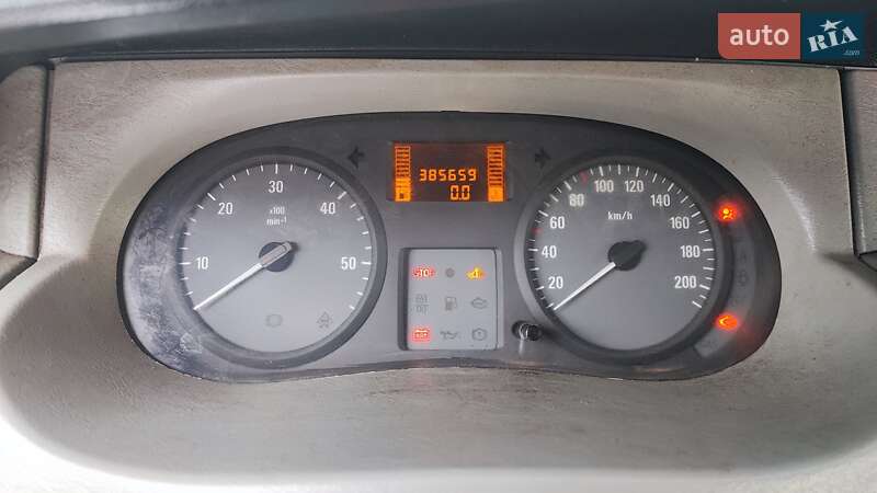 Минивэн Opel Vivaro 2009 в Конотопе