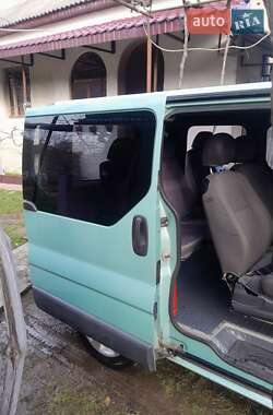 Минивэн Opel Vivaro 2002 в 