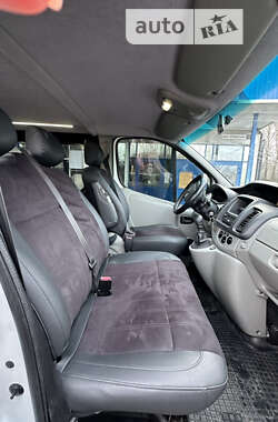 Минивэн Opel Vivaro 2012 в Краматорске