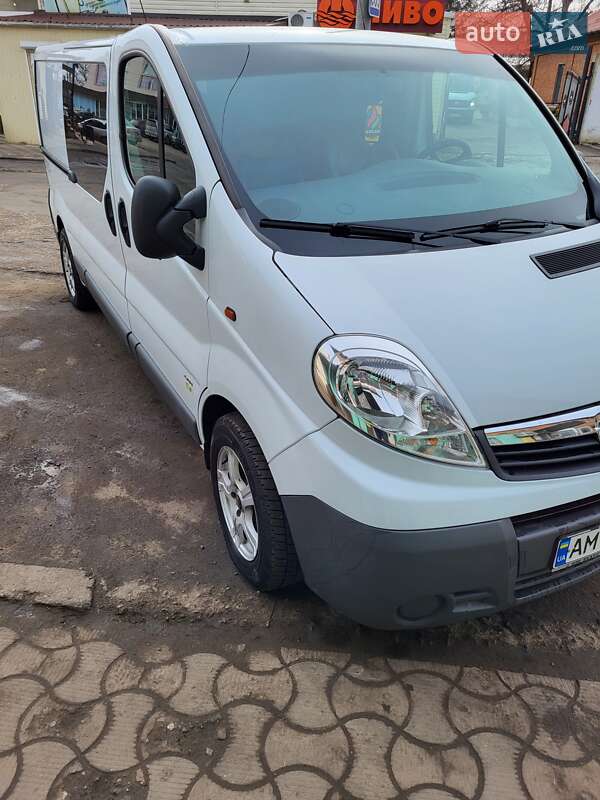 Грузопассажирский фургон Opel Vivaro 2014 в Ананьеве фото 20 Грузопассажирский фургон Opel Vivaro 2014 в Ананьеве