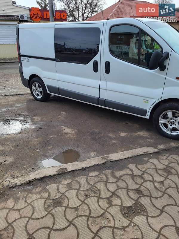 Грузопассажирский фургон Opel Vivaro 2014 в Ананьеве фото 26 Грузопассажирский фургон Opel Vivaro 2014 в Ананьеве