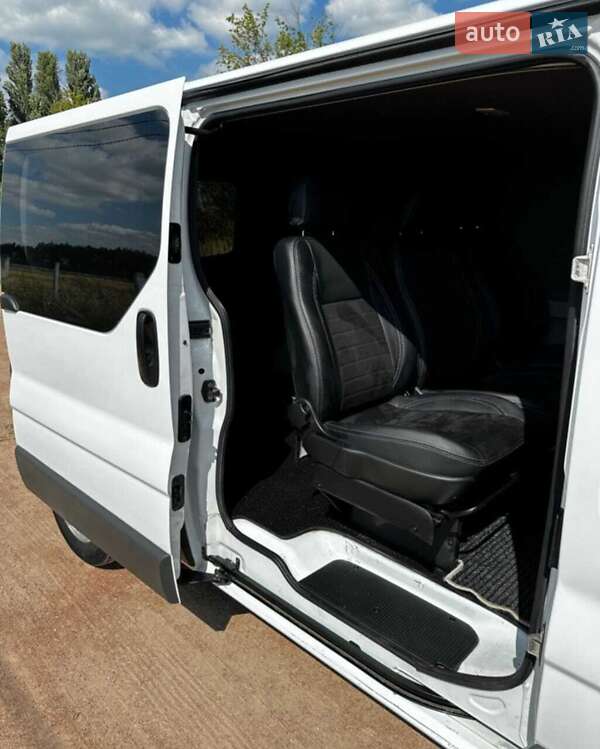 Грузопассажирский фургон Opel Vivaro 2014 в Ананьеве фото 50 Грузопассажирский фургон Opel Vivaro 2014 в Ананьеве