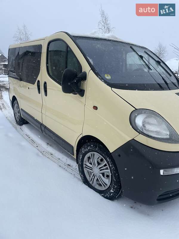 Мінівен Opel Vivaro 2004 в Камені-Каширському