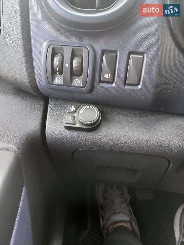 Мінівен Opel Vivaro 2016 в Одесі