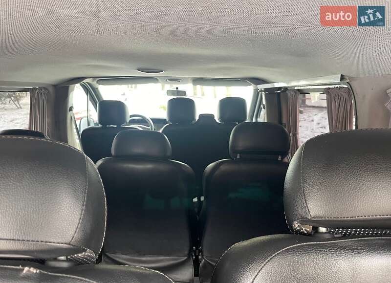 Минивэн Opel Vivaro 2004 в Ровно фото 2 Минивэн Opel Vivaro 2004 в Ровно