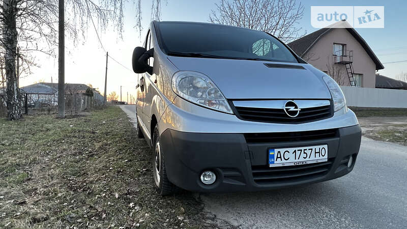 Минивэн Opel Vivaro 2014 в Ковеле