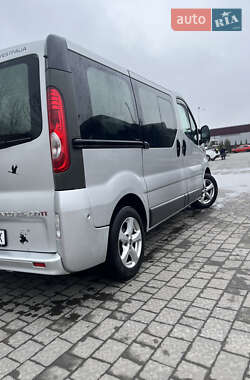 Минивэн Opel Vivaro 2009 в Надворной