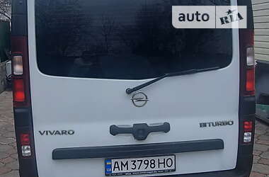 Мінівен Opel Vivaro 2016 в Житомирі