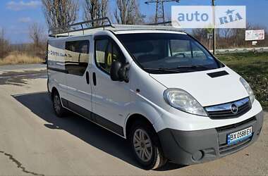 Вантажний фургон Opel Vivaro 2011 в Кам'янець-Подільському