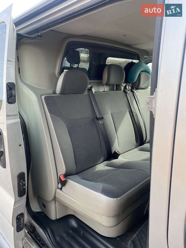 Минивэн Opel Vivaro 2013 в Доманевке