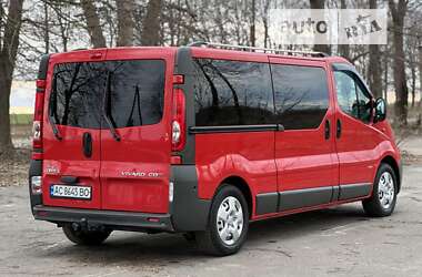 Минивэн Opel Vivaro 2011 в Баре