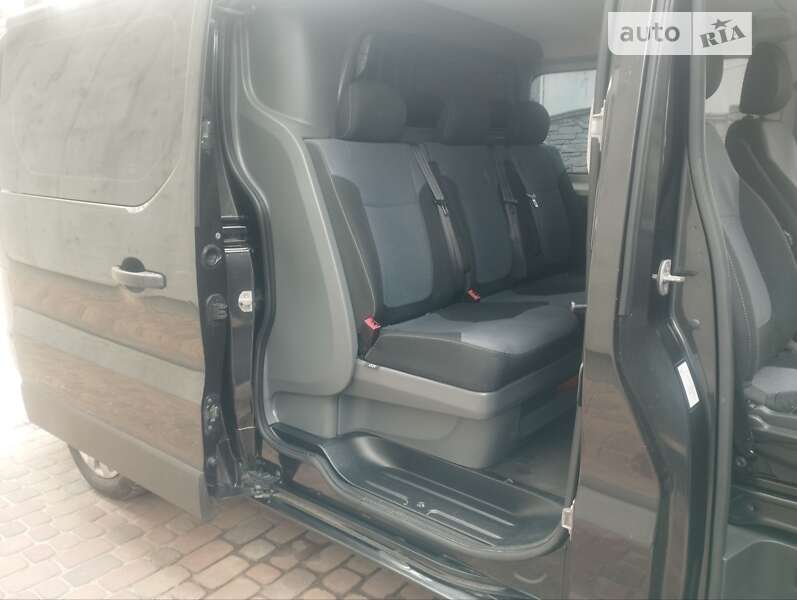 Минивэн Opel Vivaro 2015 в Ровно фото 20 Минивэн Opel Vivaro 2015 в Ровно